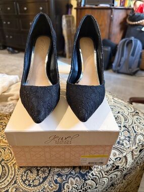 Jewel Badgley Mischka Black Lace Pointed Toe Heels
